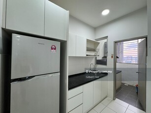 Partly furnished unit, ready to move in, 3 bedrooms 1 carpark