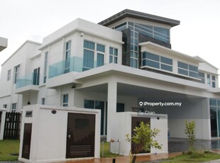 Semi D House @ Perdana Lakeview East, Cyberjaya