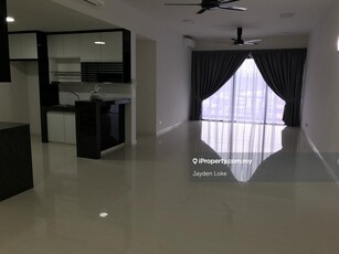 Seri Riana Residence 3r2b, partial furnished