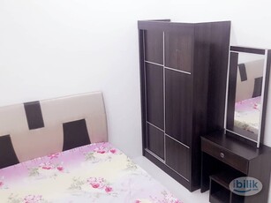 Single Room at Summer Place, Jelutong
