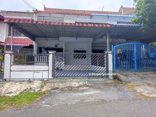 Taman Megah Double storey new painting house for rent