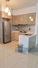 Well kept unit facing park view for rent