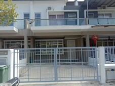DOUBLE STOREY HOUSE, CAMELLIA RESIDENCE, SEMENYIH FOR SALE