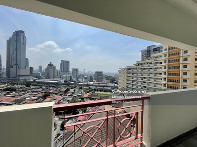 Cheapest penthouse in centre of PJ.