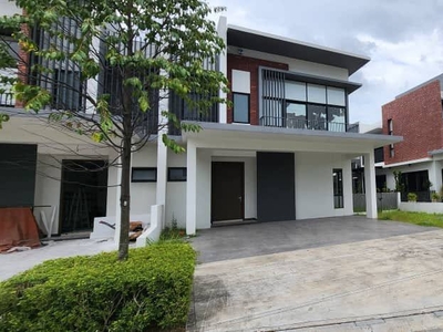 Brand New Besides Quayside Mall Double Storey Semi D Lucent Residence Bandar Rimbayu For Sale