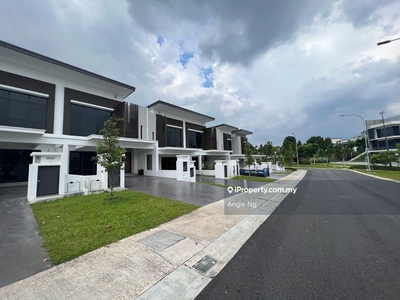 Brand New Double Storey Superlink House @ Jade Hill For Sale