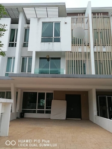Good Condition 3 Storey Super Link Terrace Cassia Garden Residence Cyberjaya