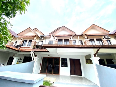 Partly Furnished Double Storey Terrace Precint 1 Bandar Nusaputra Puchong