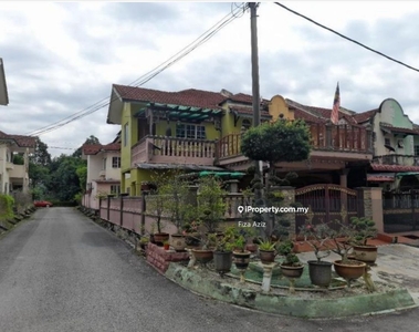 Renovated End Lot Terrace House Puncak Alam