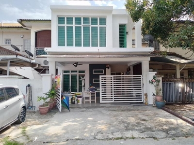 Renovated Near LRT Partly Furnished Double Storey Taman Puchong Prima