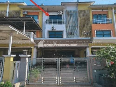 Terrace House For Auction at Mantin