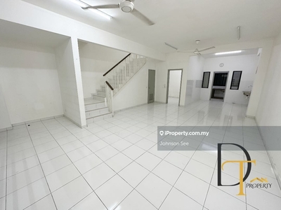 Well Maintained Setia Permai Unit for Sale!