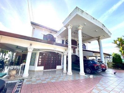 9162sf Spacious renovated 2 storey bungalow seksyen 3 Shah Alam