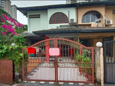 [BELOW MARKET 300K]2Storey Corner Gated Terrace Kg Pandan Dalam