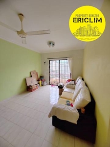Cheapest Deal !! Victoria Heights, 900 Sqft, Mid Floor, Part Furnish