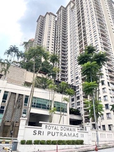 (CORNER LOT WITH 2 PARKING SIDE BY SIDE) Royal Domain Putramas 2