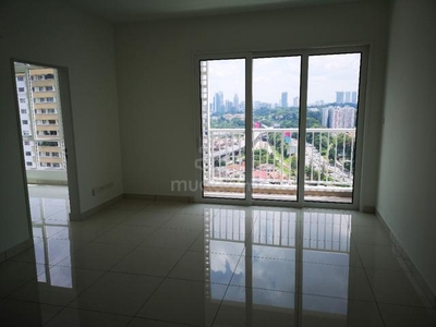 Direct Owner, walking distance to MRT Station & Pet Friendly