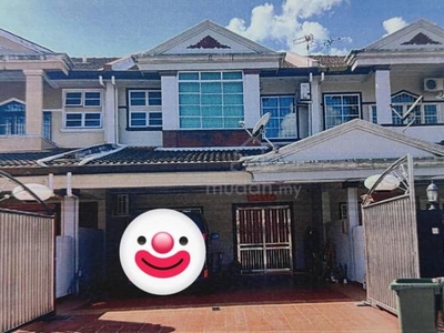 Double storey intermediate house at Jalan Stampin Tengah for rent