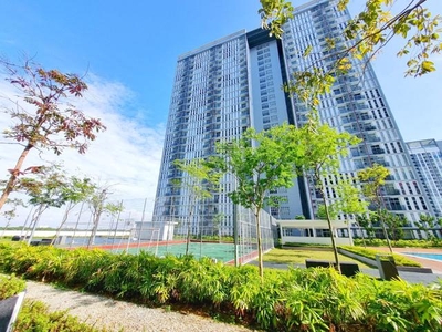 For Rent: Lakefront Homes Condominium Cyberjaya