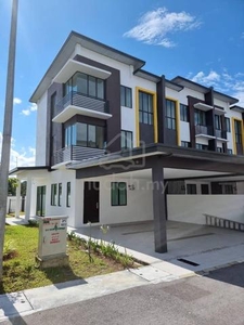 Muara Tuang New 3 Storey Terrace House Gated Guarded FOR SALE