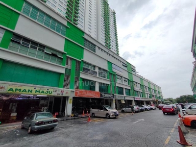 OUG parklane jalan klang lama ground floor shop for rent
