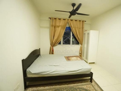 super cheap Suria1 Apartment Fully furnished Free Wifi