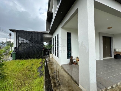 Taman Midway Crescent, Modern Double Storey Corner For Sale