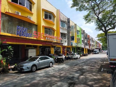Taman Puteri Wangsa 3 Storey Shop For Sale Facing Main Road Ulu Tiram