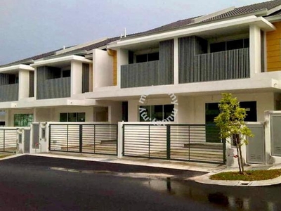 Double Storey Terrace Freehold Geran Individu 20x94 Taman Mawar,KLIA