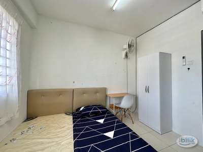 Apartment Pangsapuri Suria 1, Middle Room for Male with Aircon at Batu Kawan, Seberang Perai