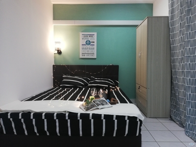 Balcony Room (Male Only) in Sri Petaling, near Astro, TPM, Pavillion 2, Mid Valley, Bangsar South, Old Klang Road