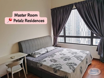 Female Unit Fully Furnished Master Room with Private Bathroom at Petalz Residences Old Klang Road