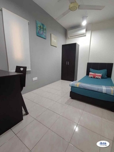 Free Utility ! Cozy Single Room For rent @ Pangsapuri Damai, Subang Bestari