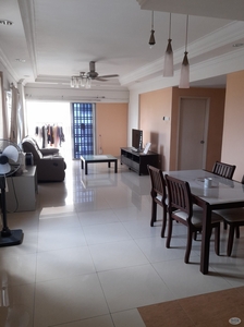 Middle Room at Bintang Mas, Bandar Sri Permaisuri
