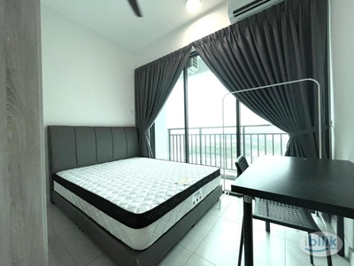Middle Room (balcony) @ 3 Residence, Lebuh Sungai Pinang, Jelutong