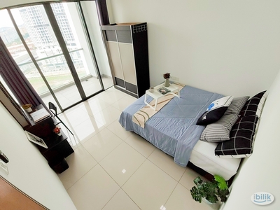 New Conditions Balcony Queen bedroom at Skyville 8 @ Old Klang Road