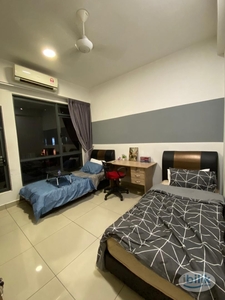 RM399 Luxurious Male Shared Room ‍♂️ with Free Cleaning @ Utropolis Glenmarie