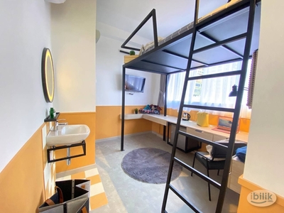 Room With Private Bathroom : Less Than 10 Mins Walk To Fahrenheit88 & More ️ Bukit Bintang @ KL City Center