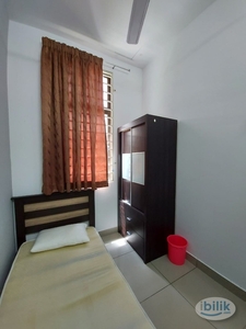 Private bathroom Single bedroom at Subang Bestari, Shah Alam