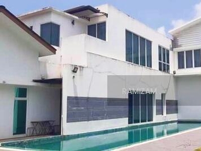 2 Storey Bungalow House with Swimming Pool Shah Alam