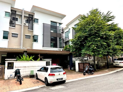 3 STOREY SEMI DETACHED, JELUTONG HEIGHTS, SEKSYEN U8, BUKIT JELUTONG.