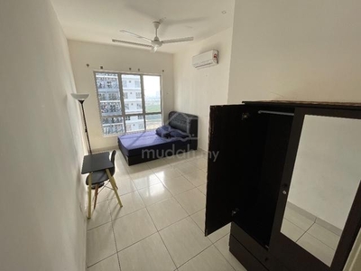 Bandar Saujana Putra BSP21 Condominium Master Bedroom For Rent RM800 ( Male Only )