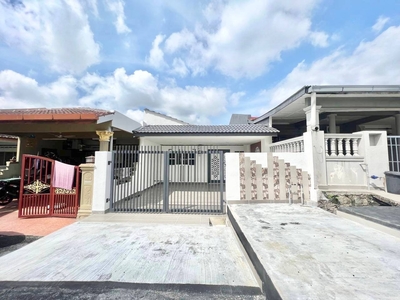 Full Loan Renovated 1 Storey Terrace Bandar Rinching Semenyih For Sale