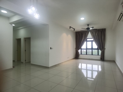 Meridin Medini 3 Bedrooms 2 Bathrooms for Rent