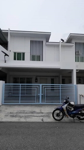 Partial Furnished Double Storey Terrace Hijayu 1 Bandar Sri Sendayan