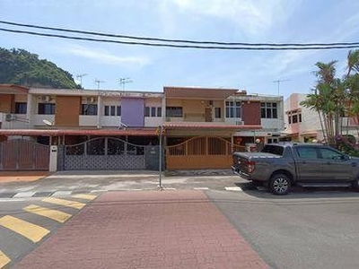 Taman Ipoh Timur, Ipoh, Perak Double Storey Terrace House For Sale Freehold Can Convert To Commercial Investment Fully Renovated