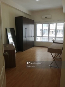 Waldorf Tower, 3r2b, Partly furnished, View to offer