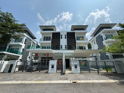 3 Storey Semi-D @ Suria Villa , Bandar Sungai Long Cheapest In Market