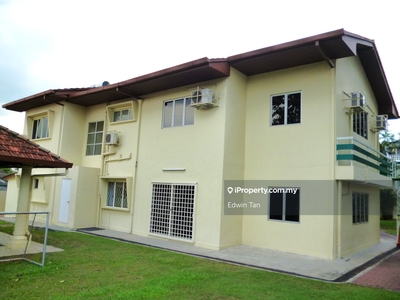 Corner Double Storey Bungalow (9450sf) suitable for business/own stay