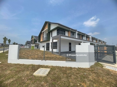 For Rent Corner Lot New unit Big Land Alura Bukit Raja